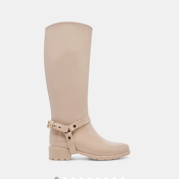 Dolce Vita Cloudy H2O Boots - Picture 1 of 9